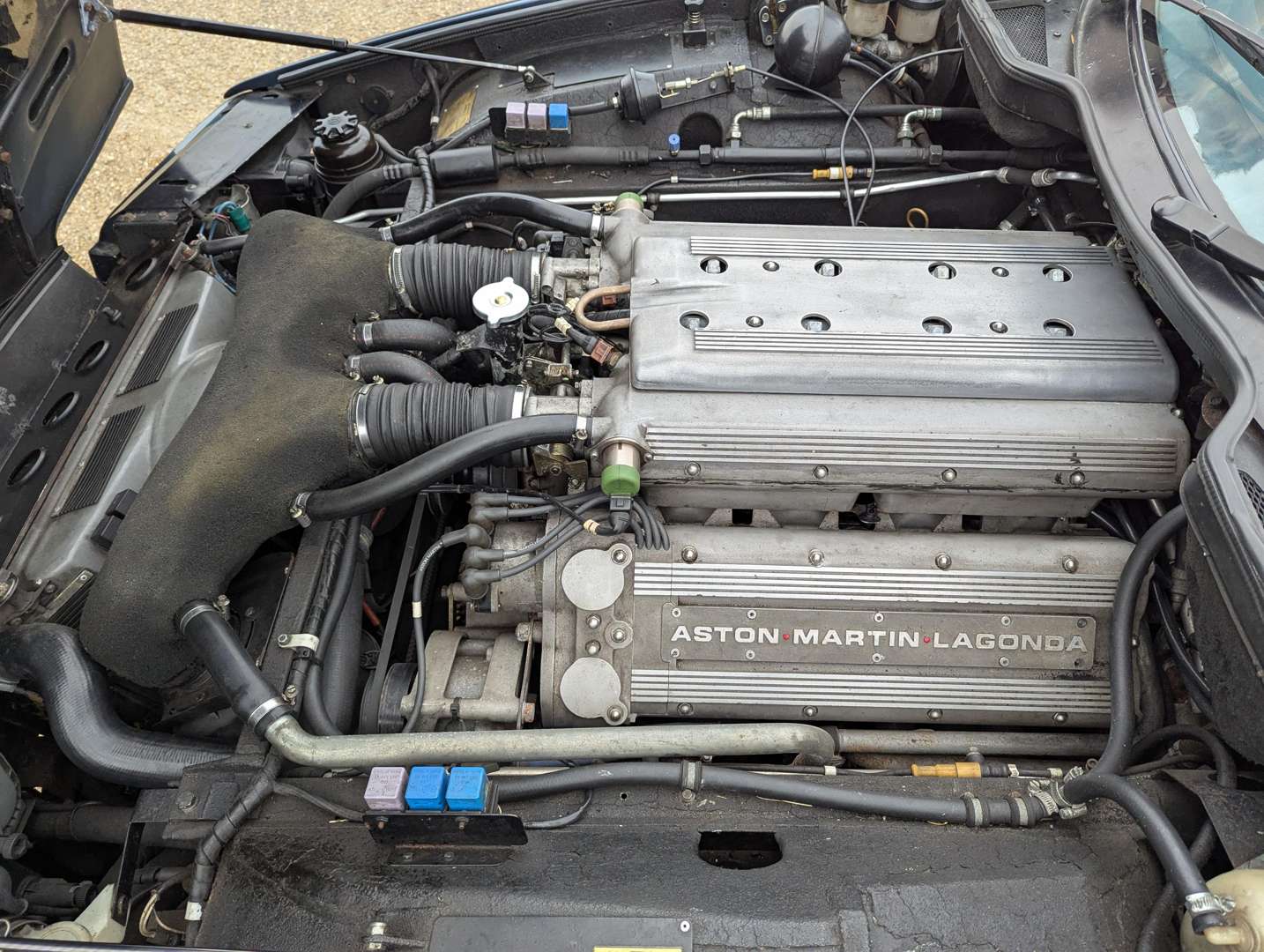 <p>1992 ASTON MARTIN VIRAGE VOLANTE AUTO</p>