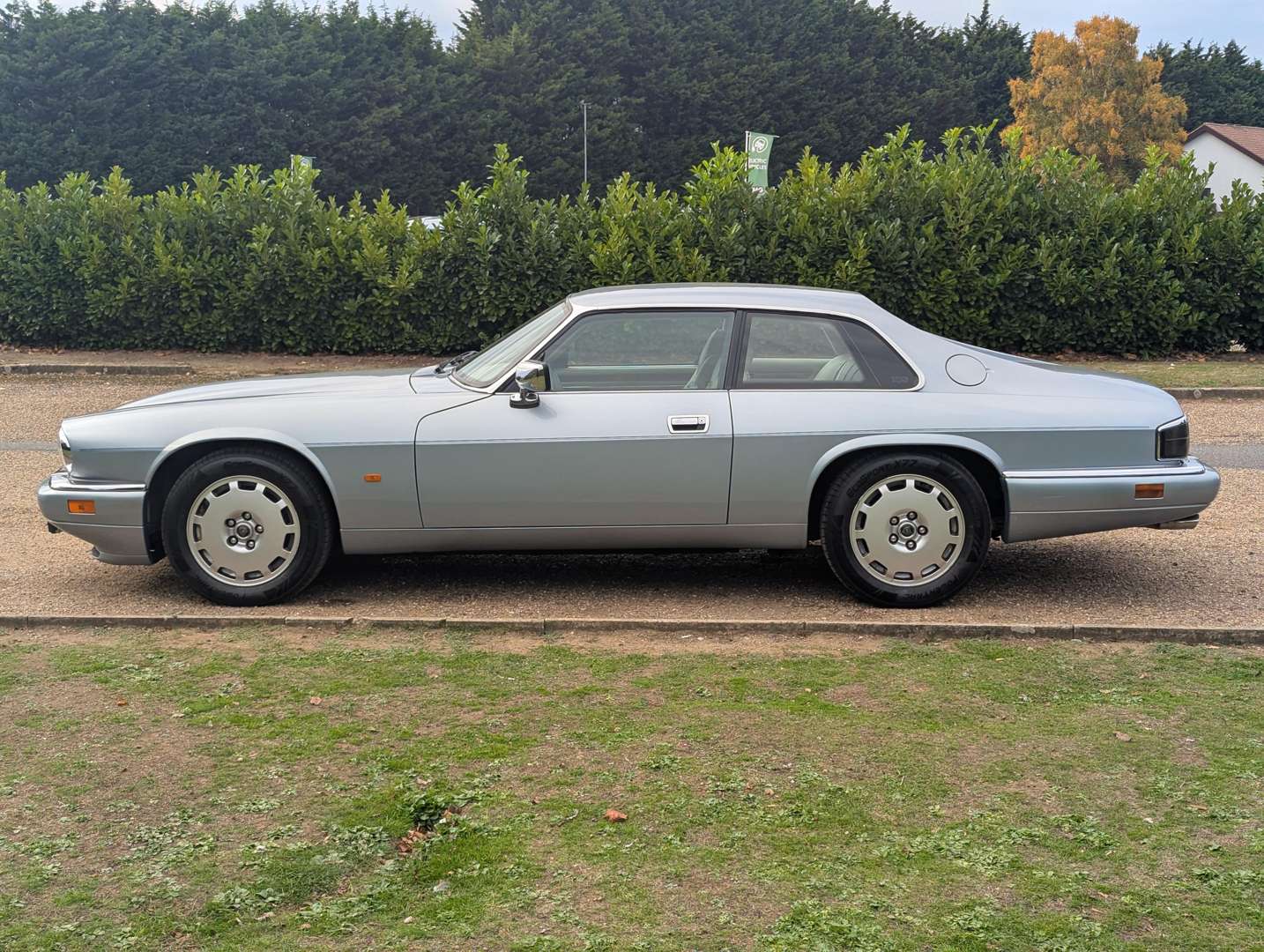 <p>1996 JAGUAR XJ-S 4.0 AUTO CELEBRATION</p>