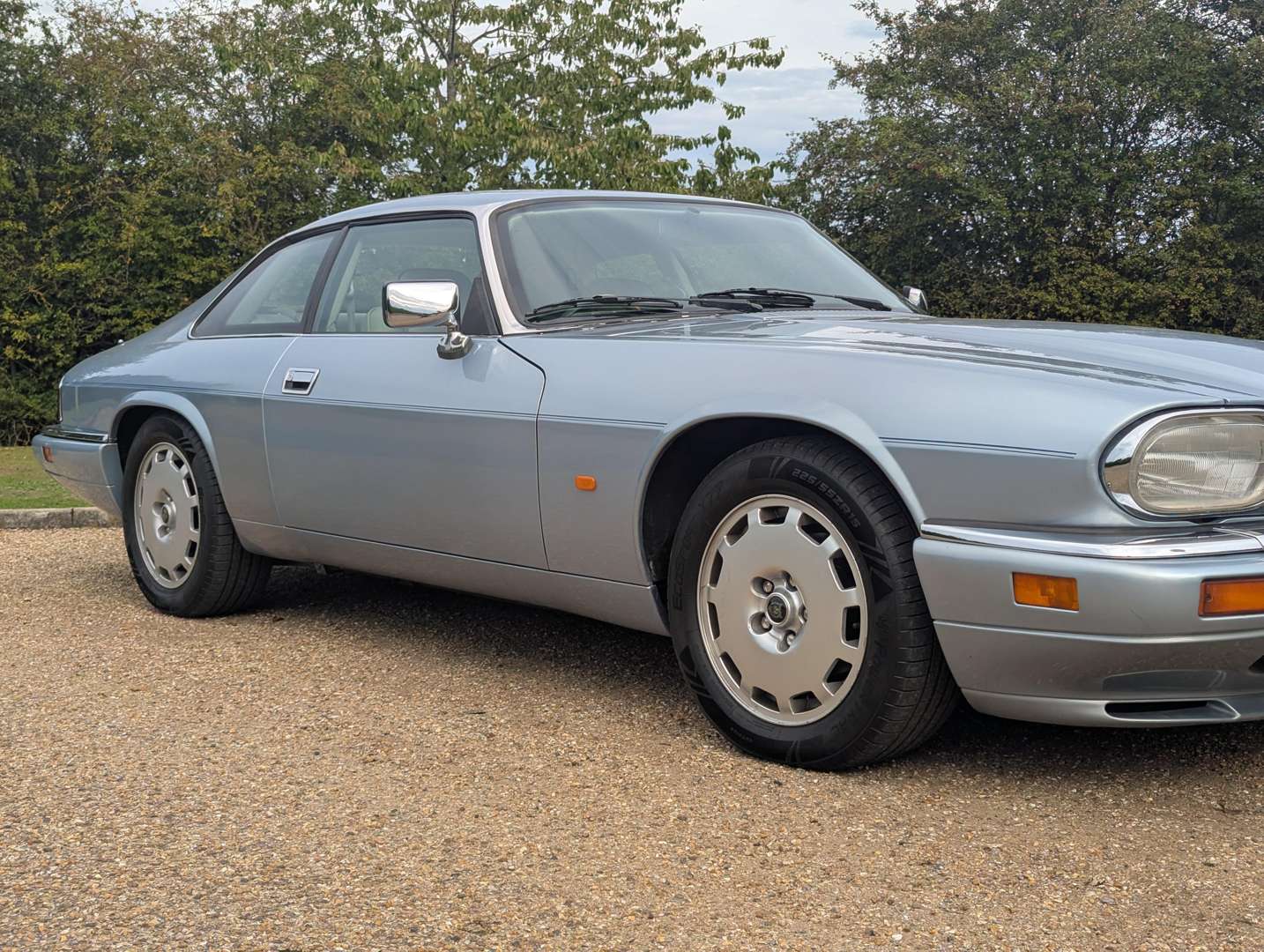 <p>1996 JAGUAR XJ-S 4.0 AUTO CELEBRATION</p>