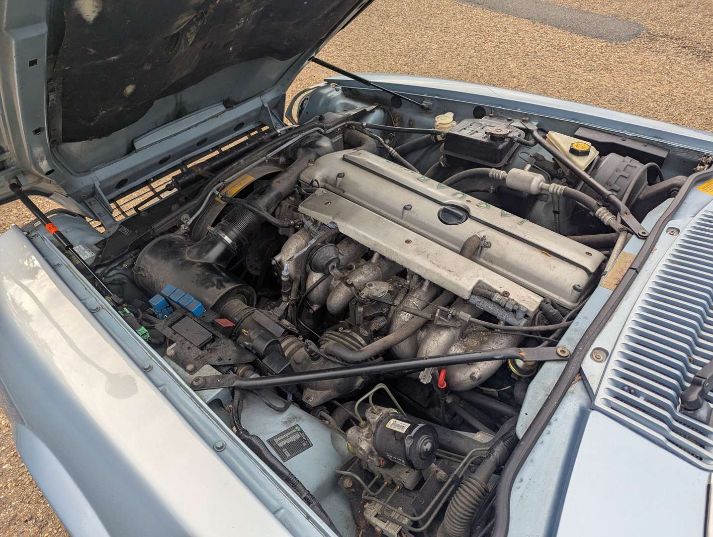 <p>1996 JAGUAR XJ-S 4.0 AUTO CELEBRATION</p>