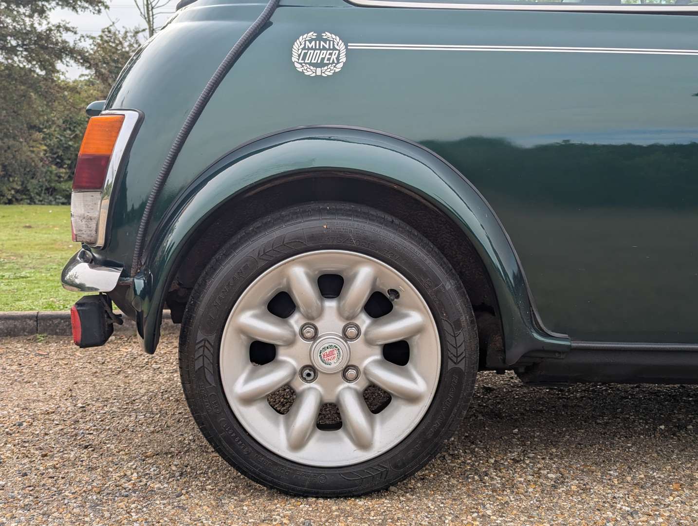 <p>2000 ROVER MINI COOPER</p>