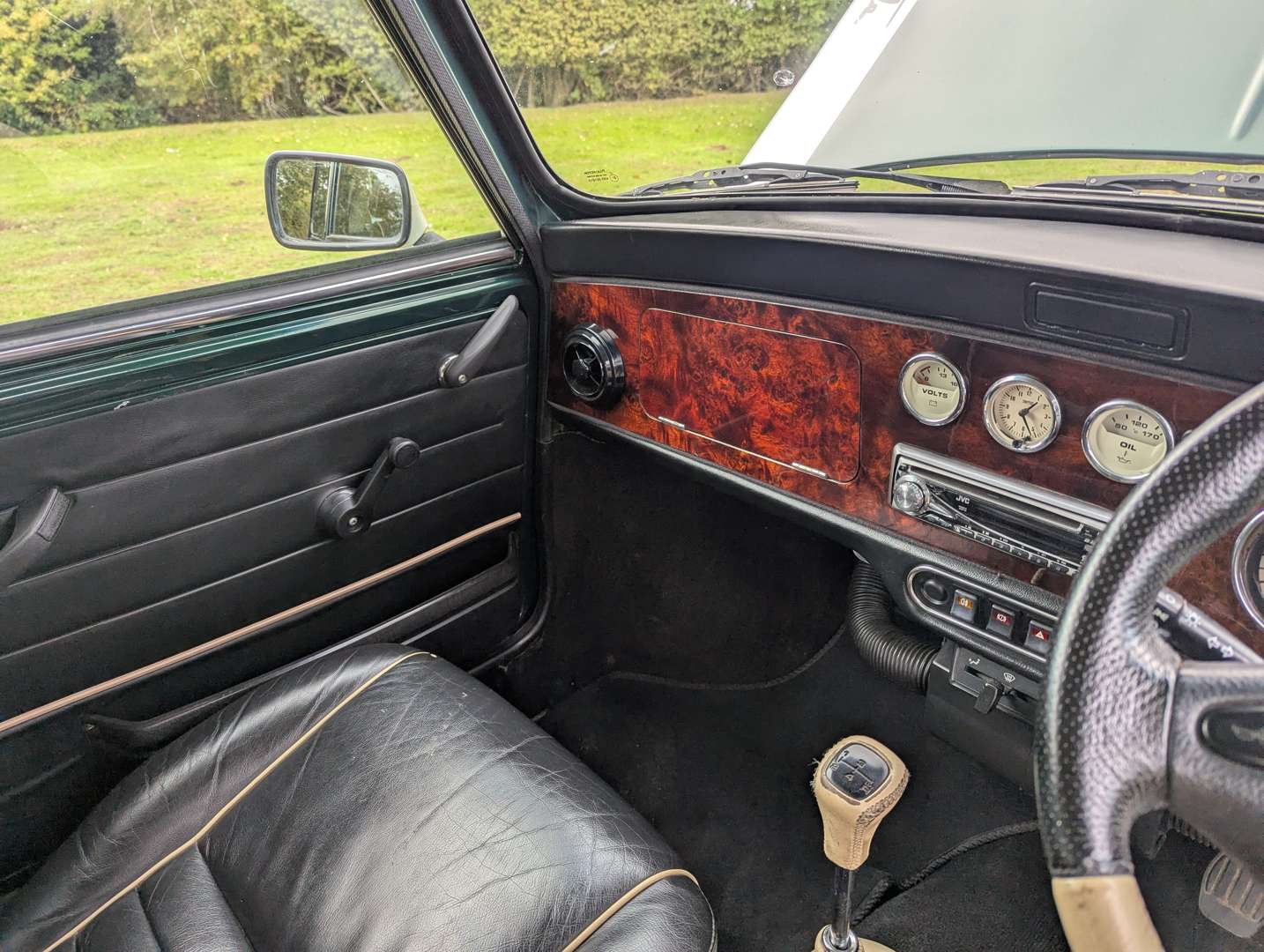 <p>2000 ROVER MINI COOPER</p>