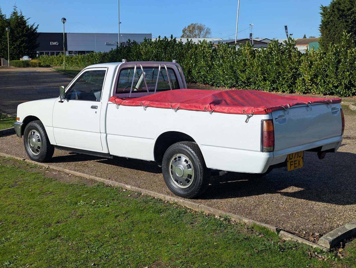 <p>1986 BEDFORD KB PICK-UP</p>