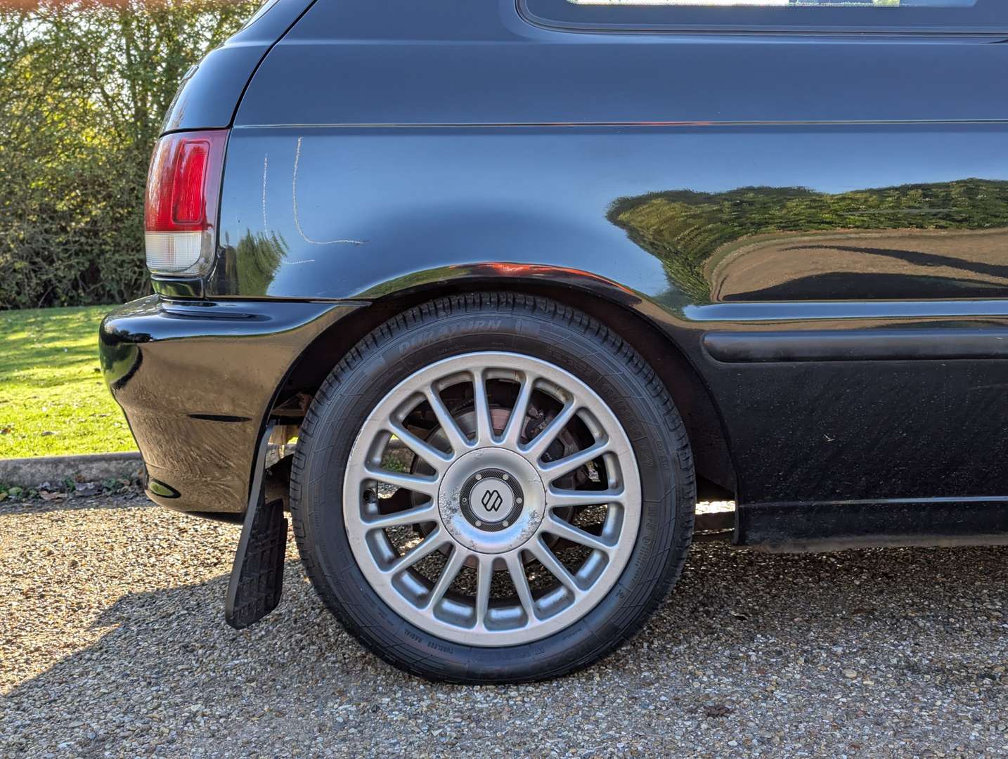 <p>2001 SUZUKI BALENO GSR</p>