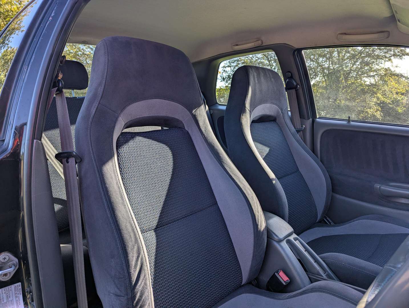 <p>2001 SUZUKI BALENO GSR</p>