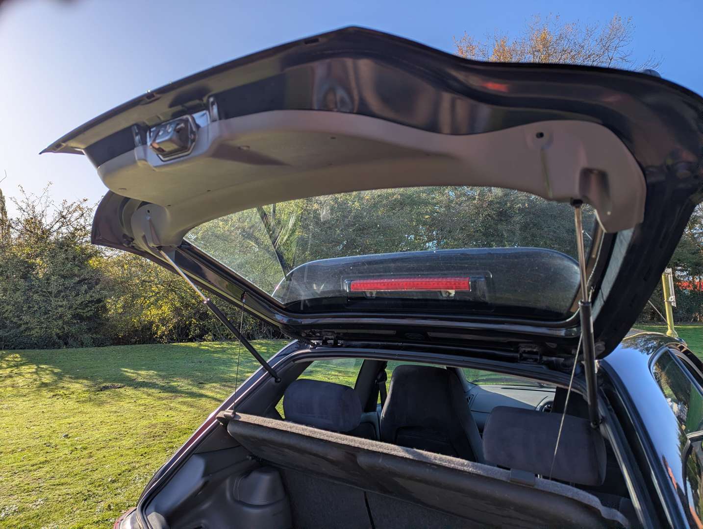 <p>2001 SUZUKI BALENO GSR</p>