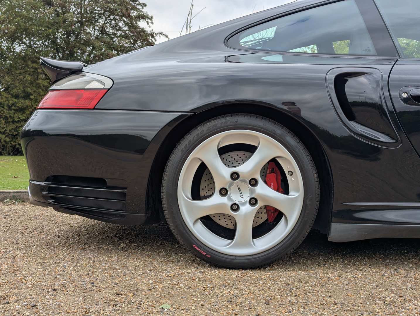 <p>2003 PORSCHE 911 (996) TURBO</p>