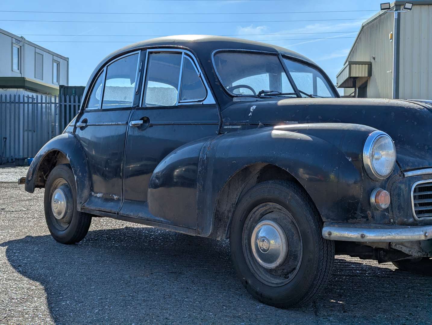 <p>1956 MORRIS MINOR SALOON</p>