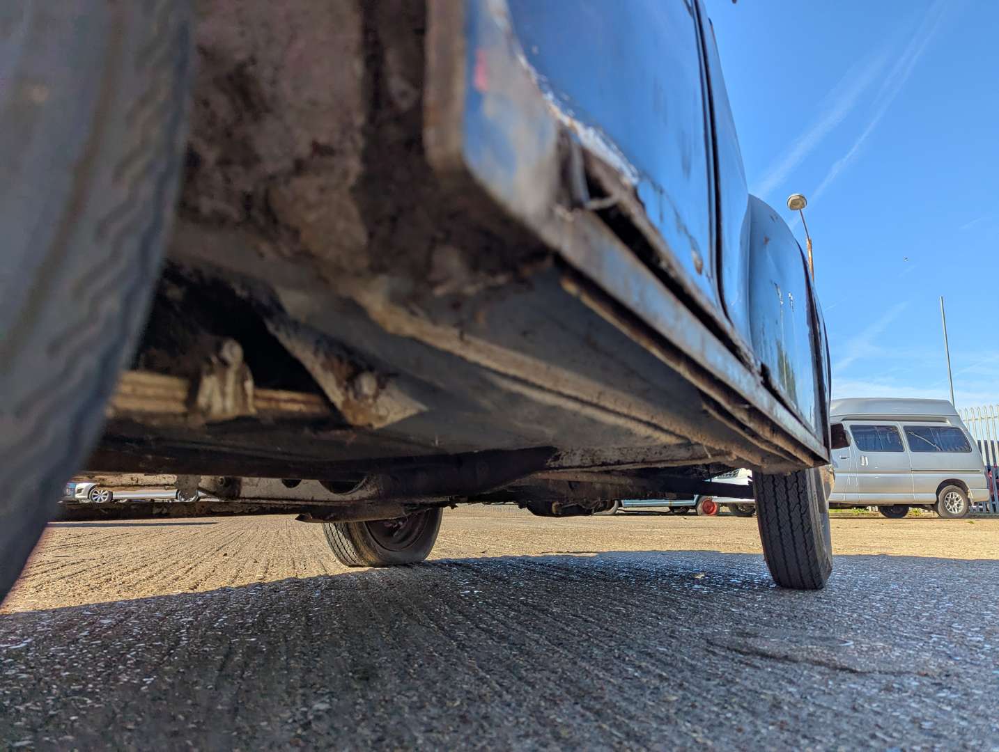 <p>1956 MORRIS MINOR SALOON</p>