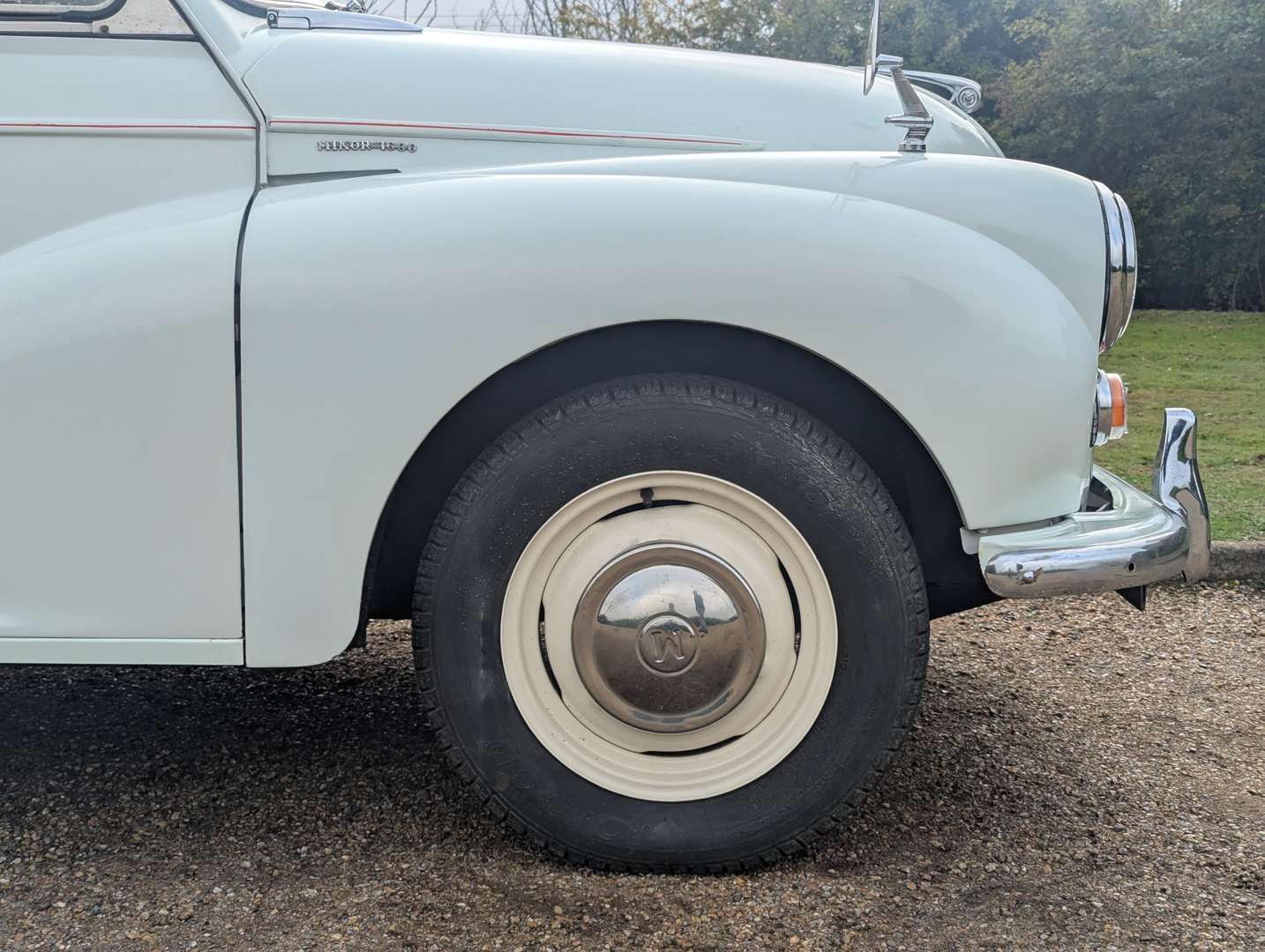 <p>1971 MORRIS MINOR 1000 TRAVELLER</p>