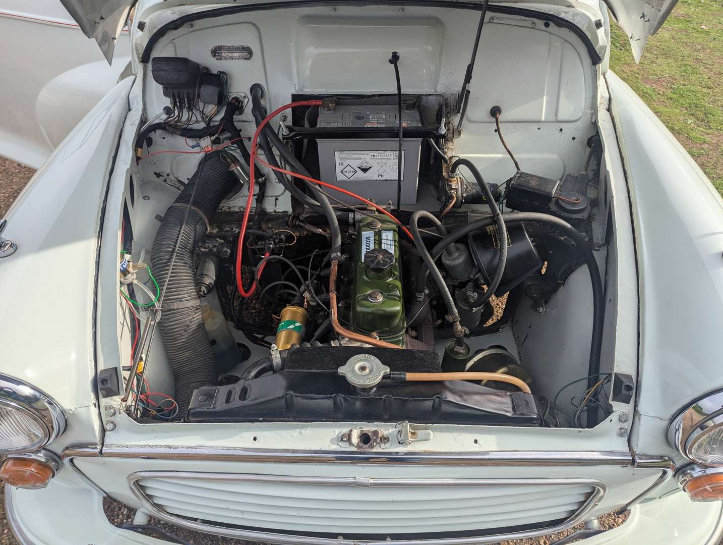 <p>1971 MORRIS MINOR 1000 TRAVELLER</p>