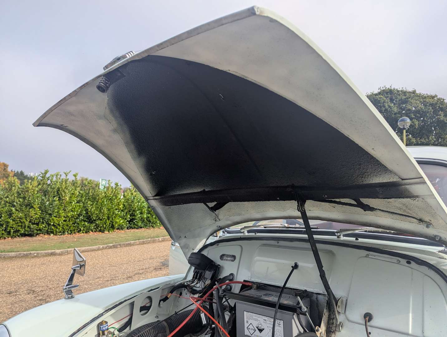 <p>1971 MORRIS MINOR 1000 TRAVELLER</p>