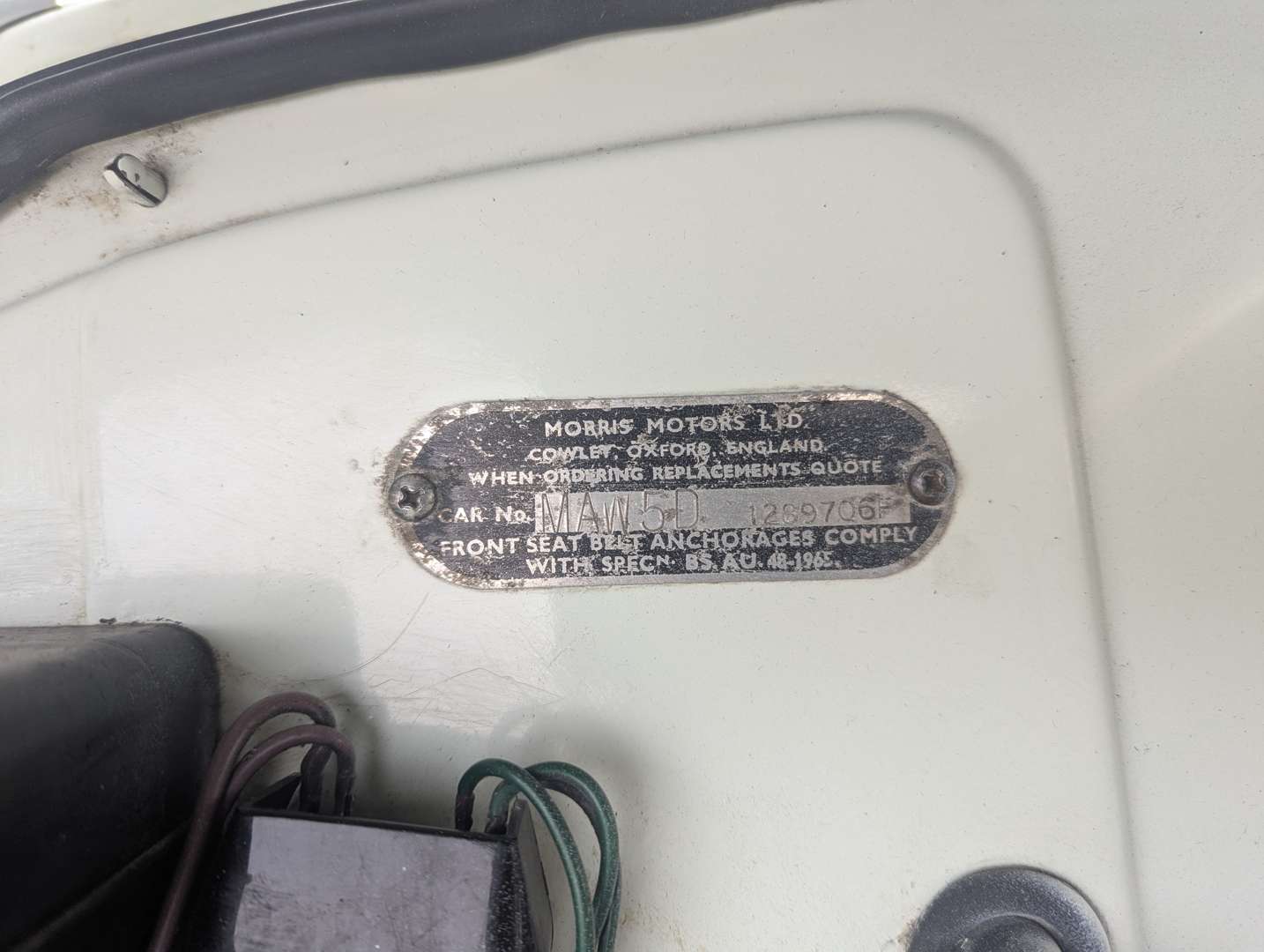 <p>1971 MORRIS MINOR 1000 TRAVELLER</p>