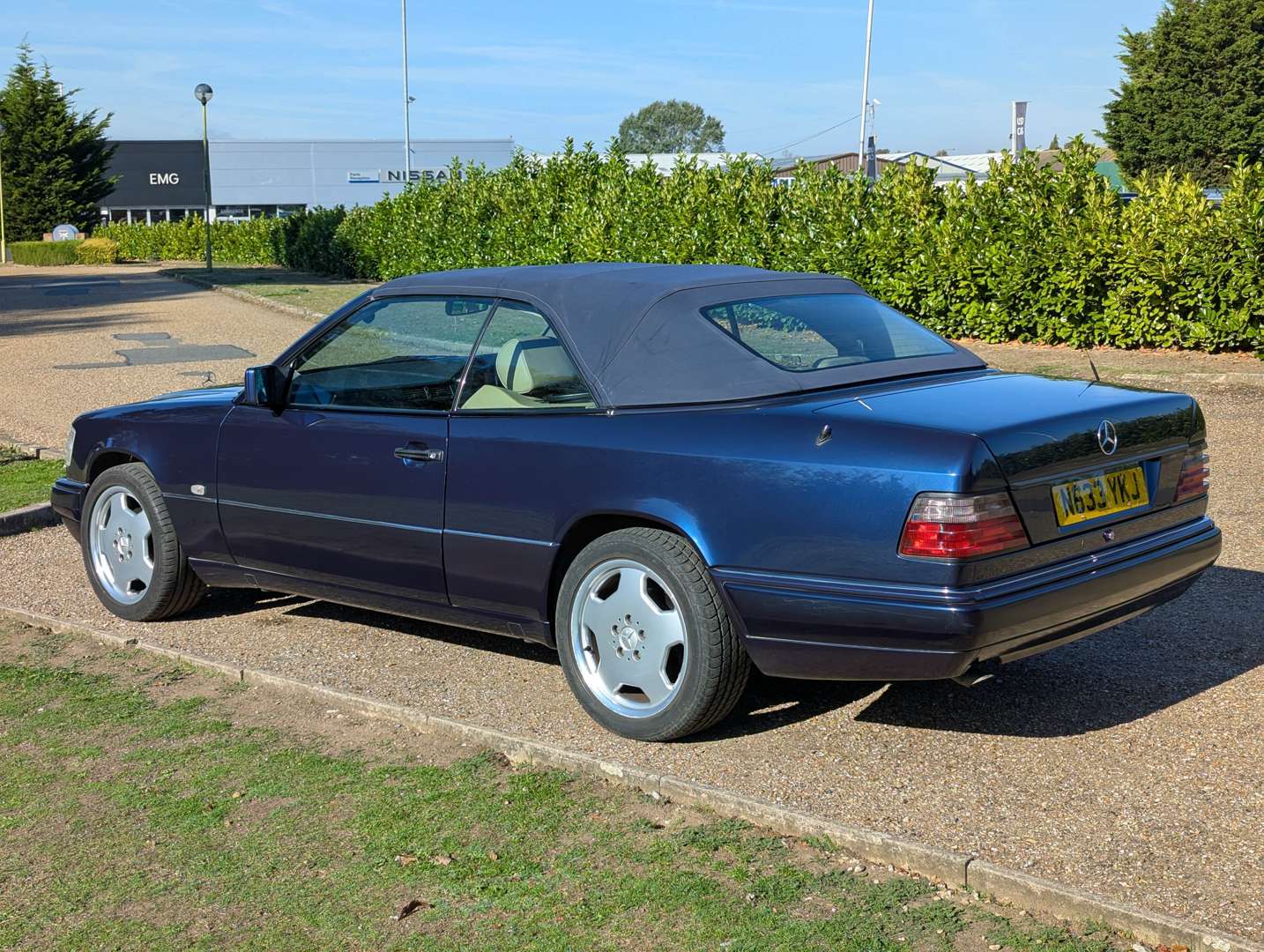 <p>1996 MERCEDES E220 CABRIOLET AUTO</p>