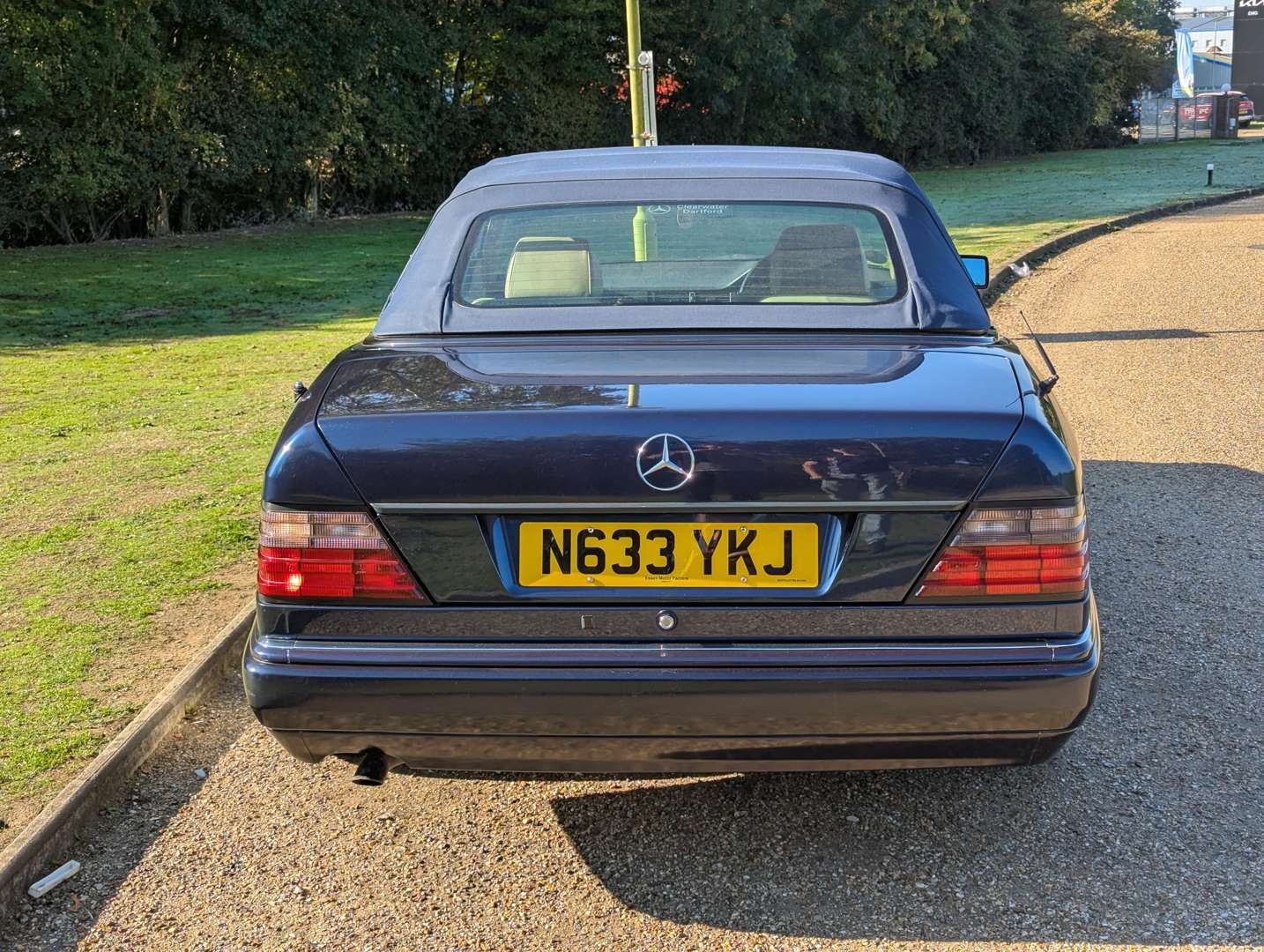<p>1996 MERCEDES E220 CABRIOLET AUTO</p>