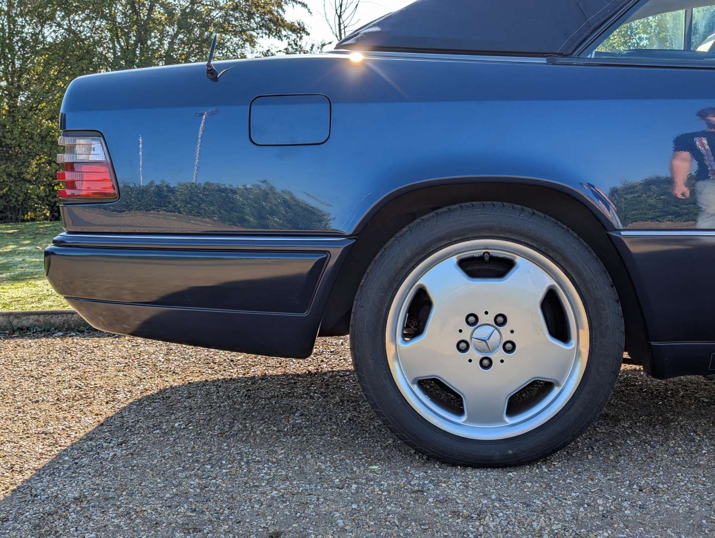 <p>1996 MERCEDES E220 CABRIOLET AUTO</p>