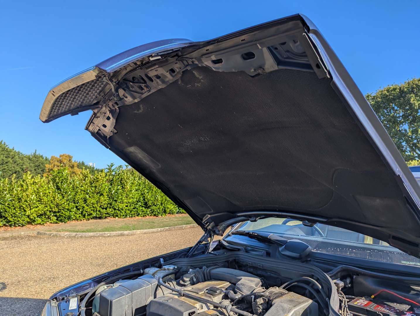 <p>1996 MERCEDES E220 CABRIOLET AUTO</p>