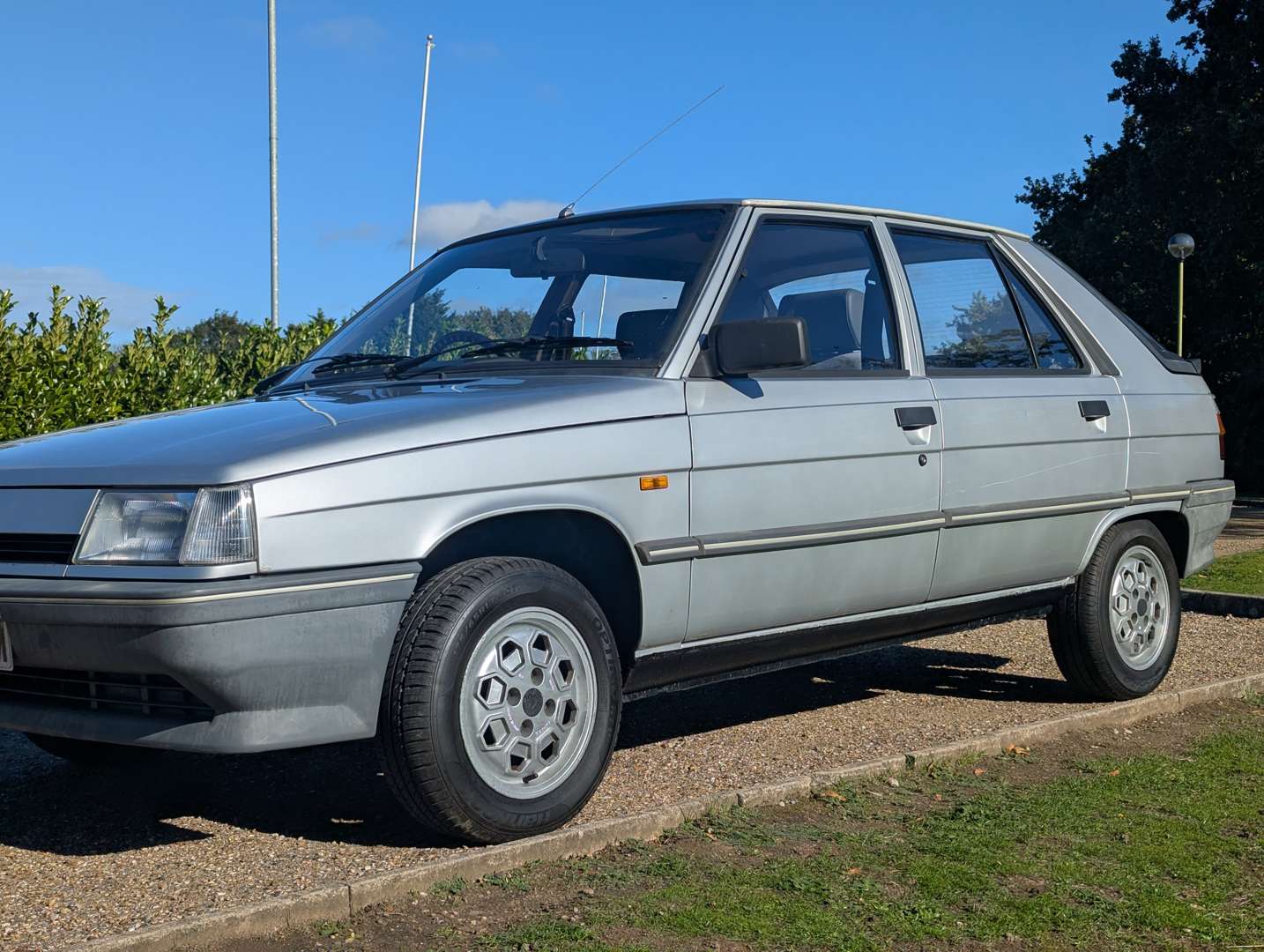 <p>1987 RENAULT 11 TL</p>