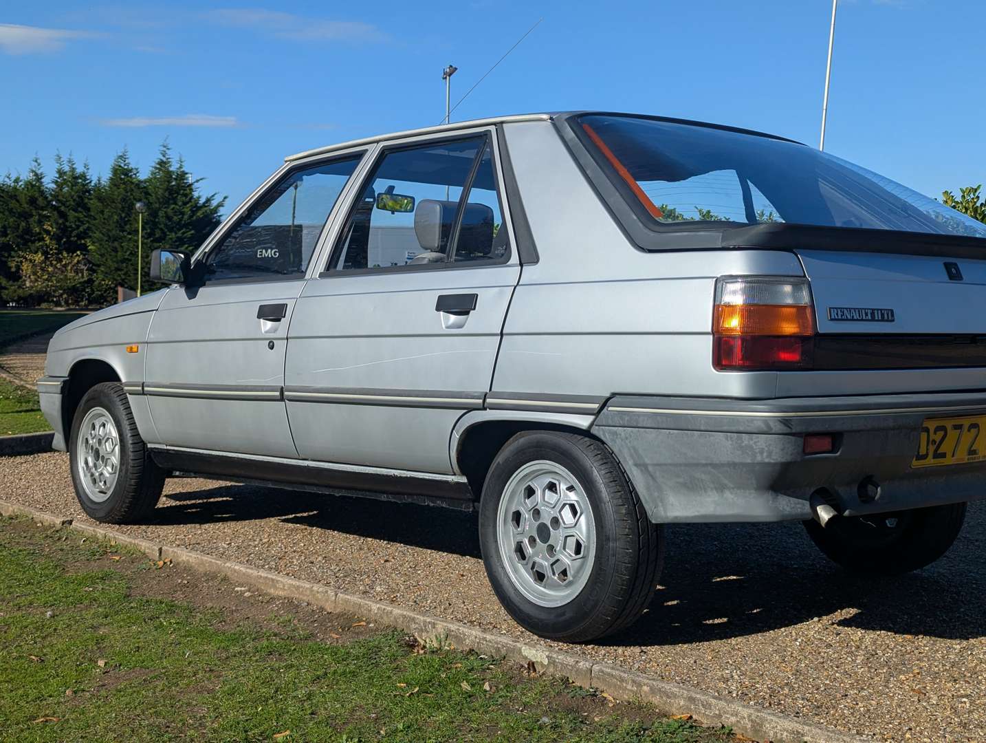 <p>1987 RENAULT 11 TL</p>