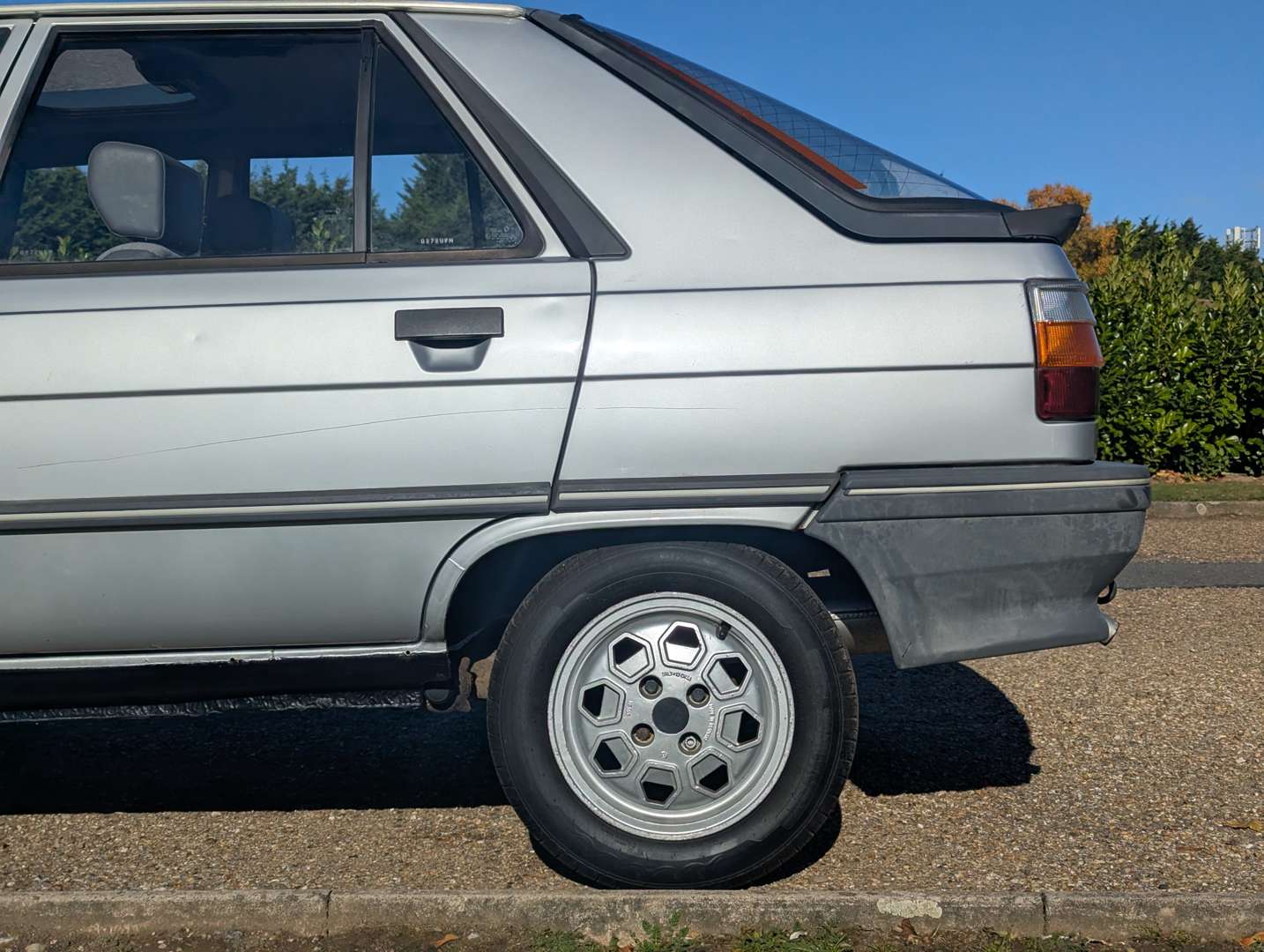 <p>1987 RENAULT 11 TL</p>