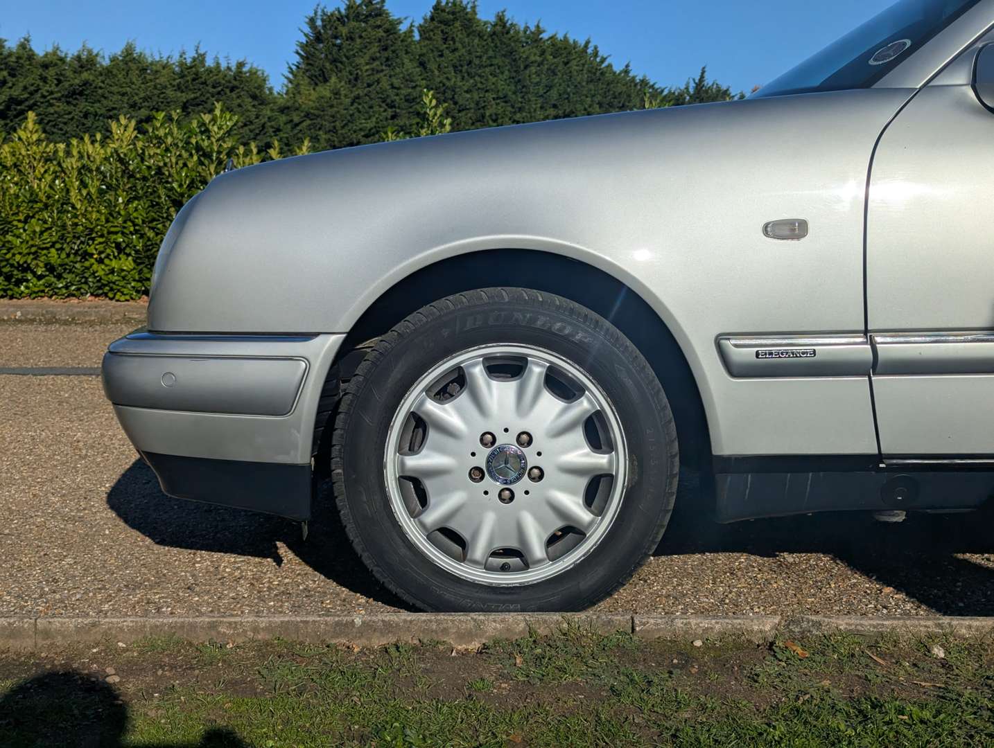 <p>1997 MERCEDES E320T ESTATE</p>