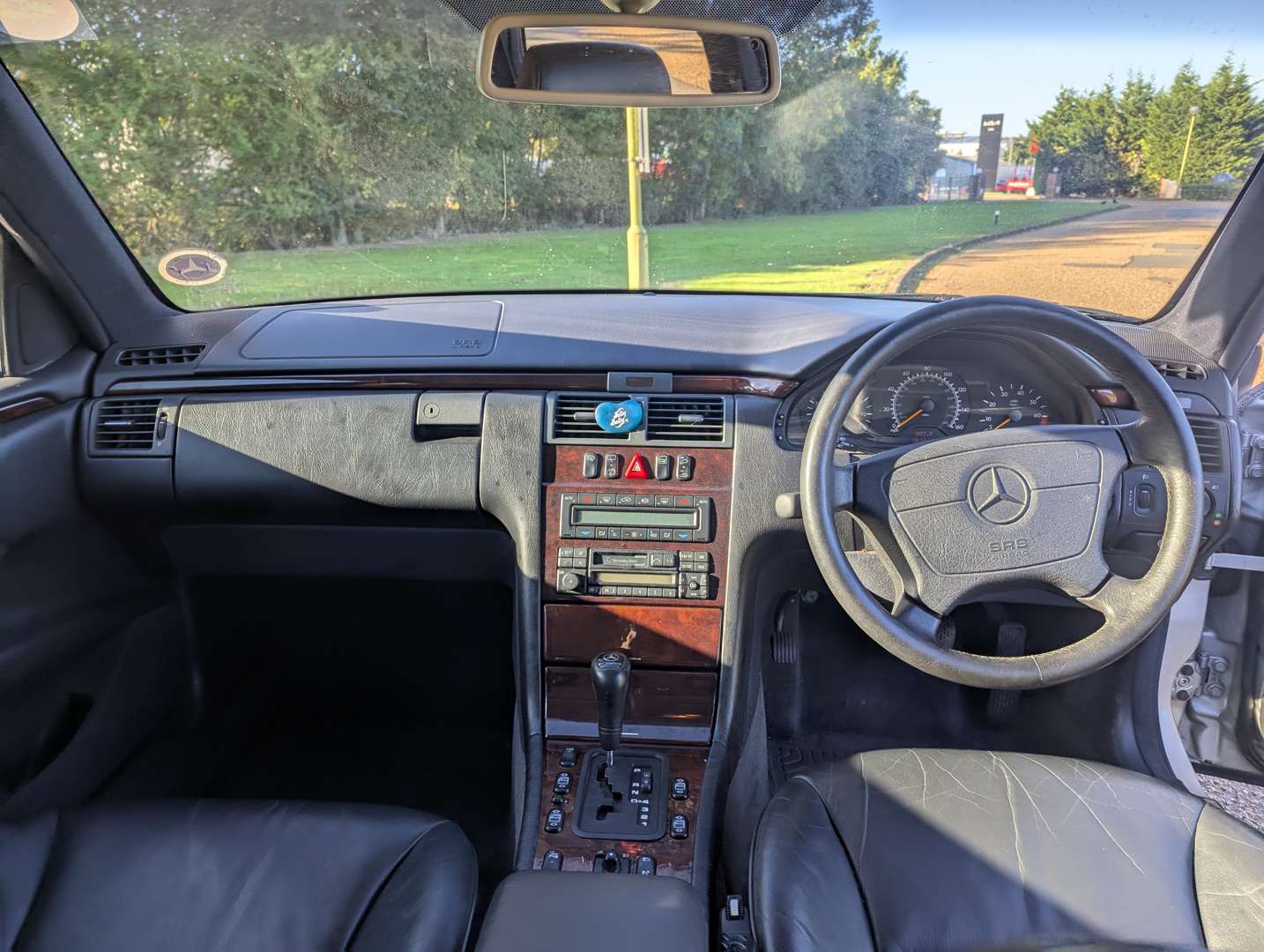 <p>1997 MERCEDES E320T ESTATE</p>