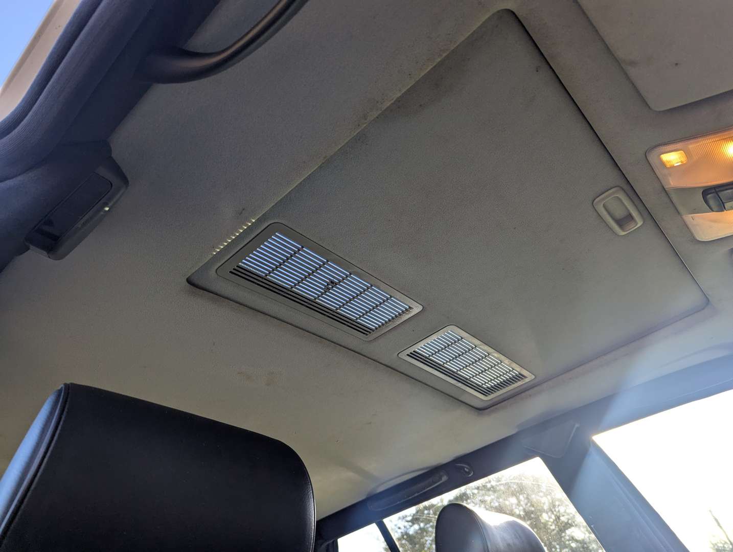 <p>1997 MERCEDES E320T ESTATE</p>