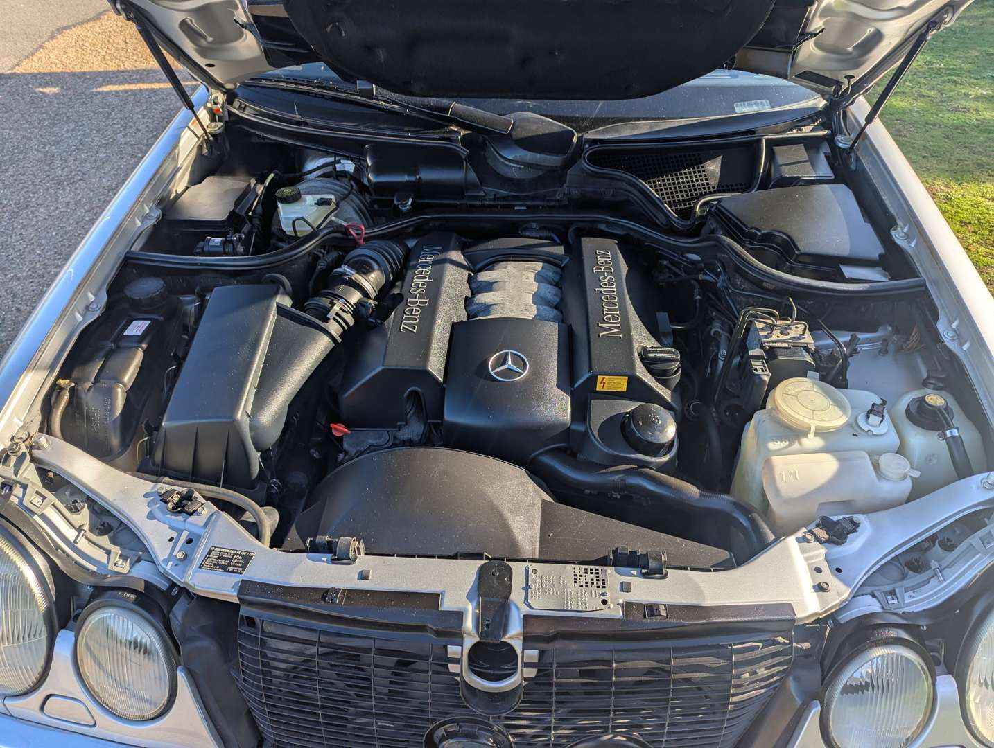 <p>1997 MERCEDES E320T ESTATE</p>