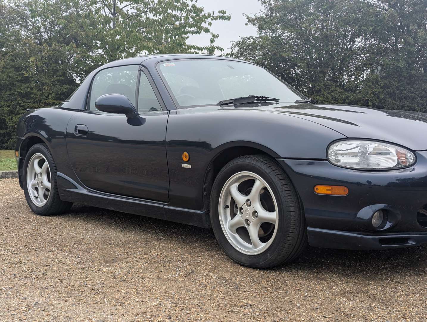<p>1999 MAZDA MX-5 SPORT - 29,750 MILES</p>