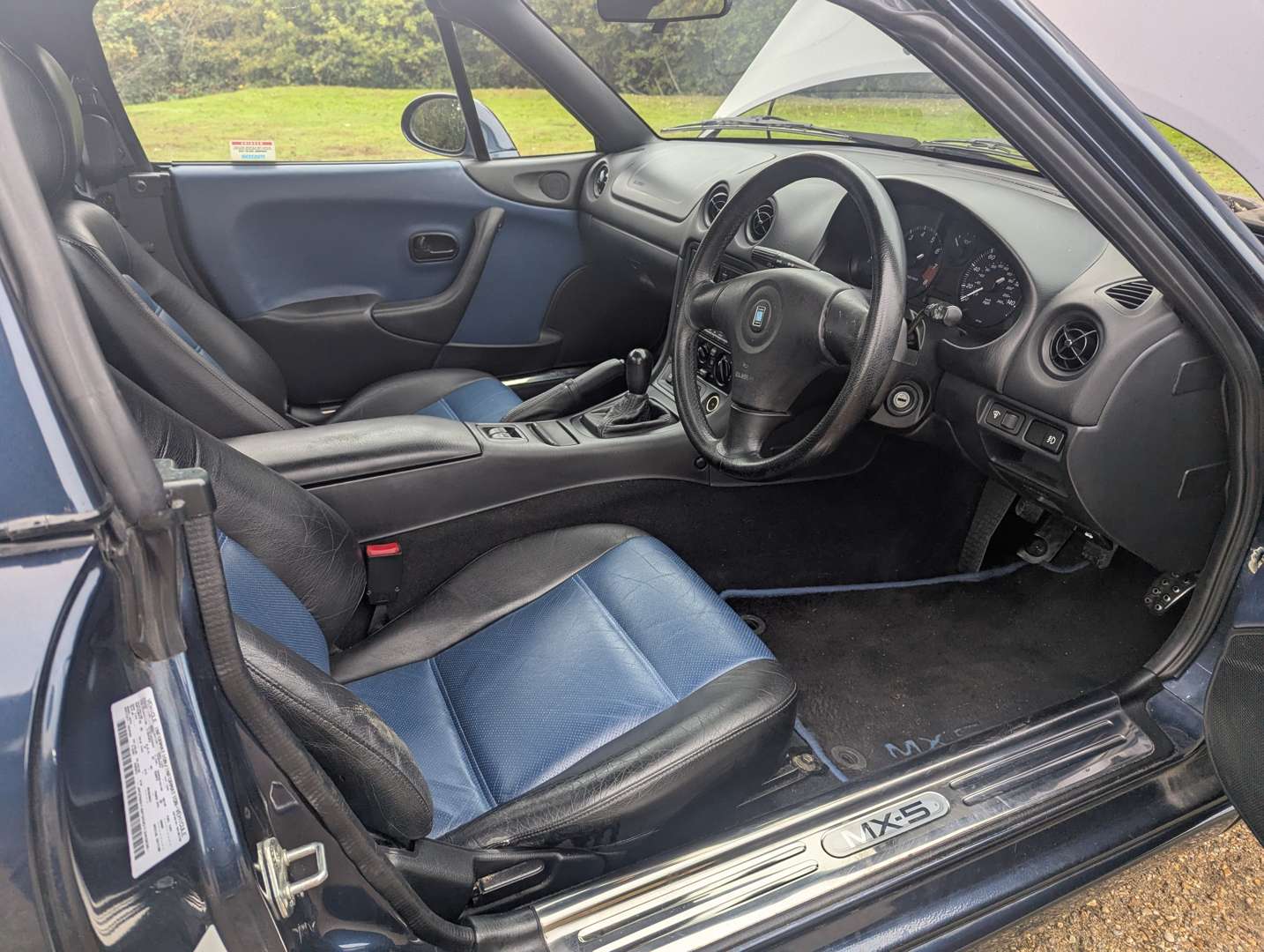 <p>1999 MAZDA MX-5 SPORT - 29,750 MILES</p>