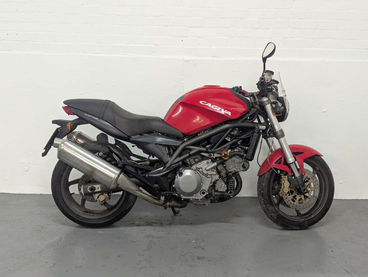 <p>2000 CAGIVA RAPTOR 1000</p>