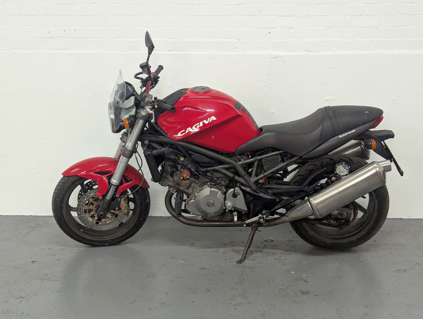 <p>2000 CAGIVA RAPTOR 1000</p>