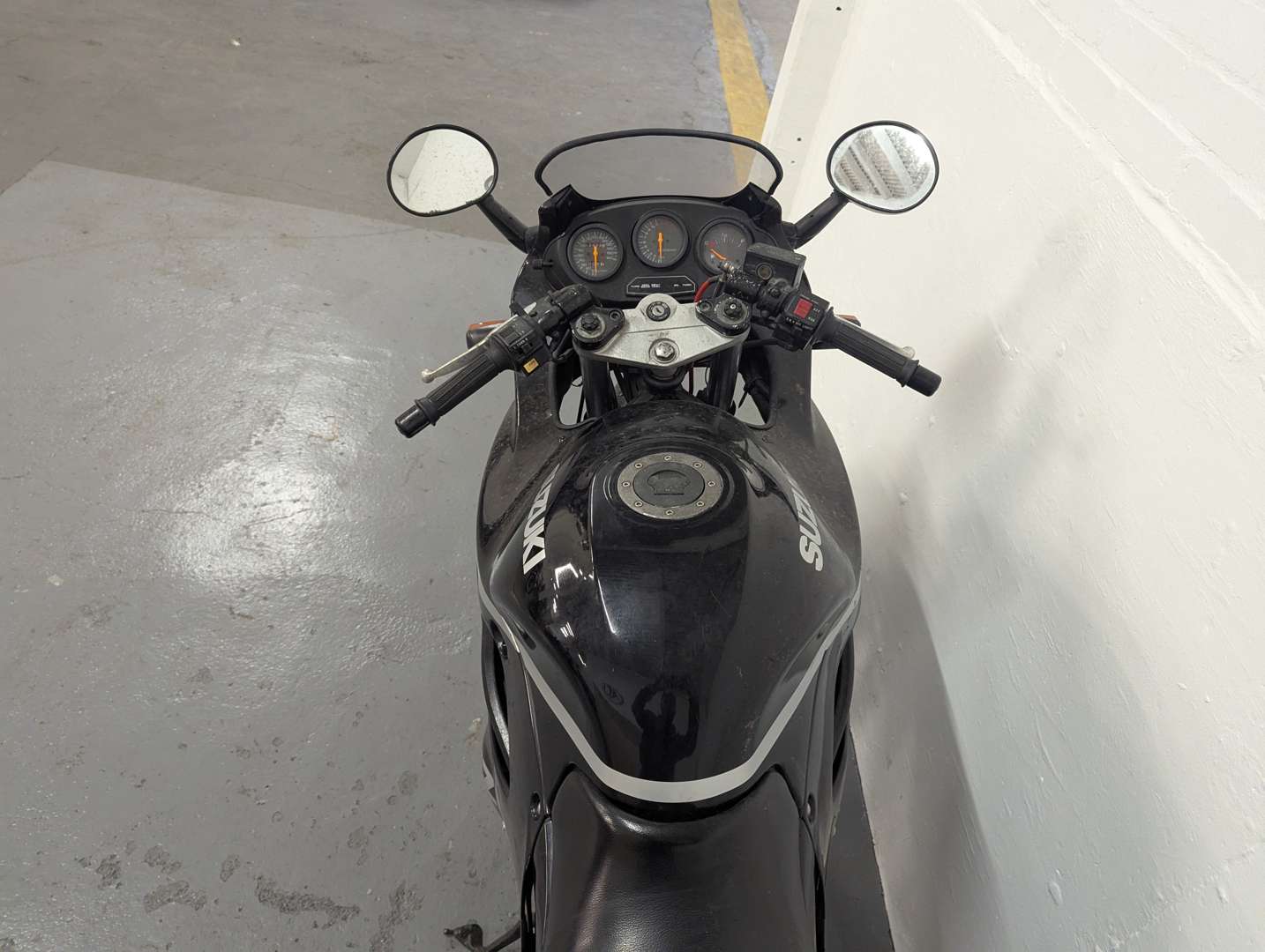 <p>1990 SUZUKI GSX-F 600</p>