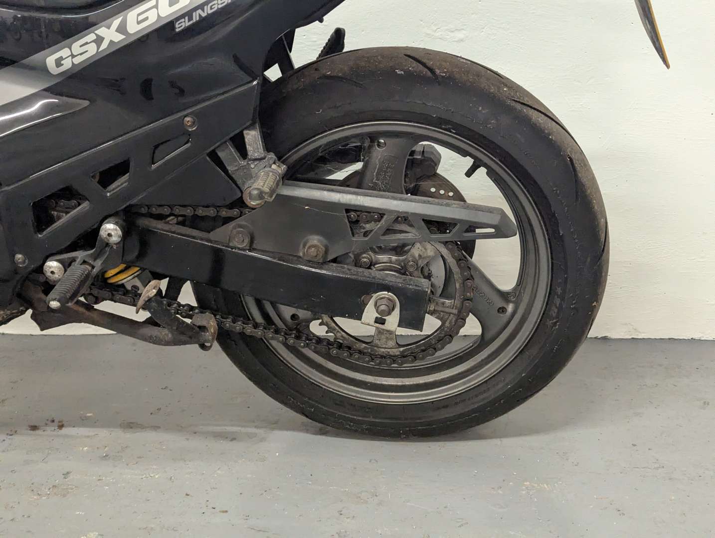 <p>1990 SUZUKI GSX-F 600</p>