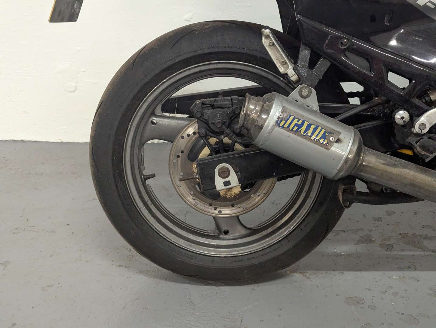 <p>1990 SUZUKI GSX-F 600</p>