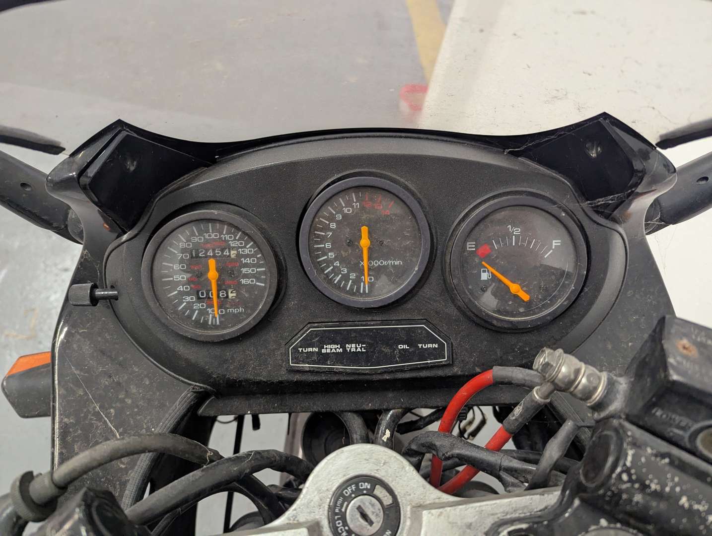 <p>1990 SUZUKI GSX-F 600</p>