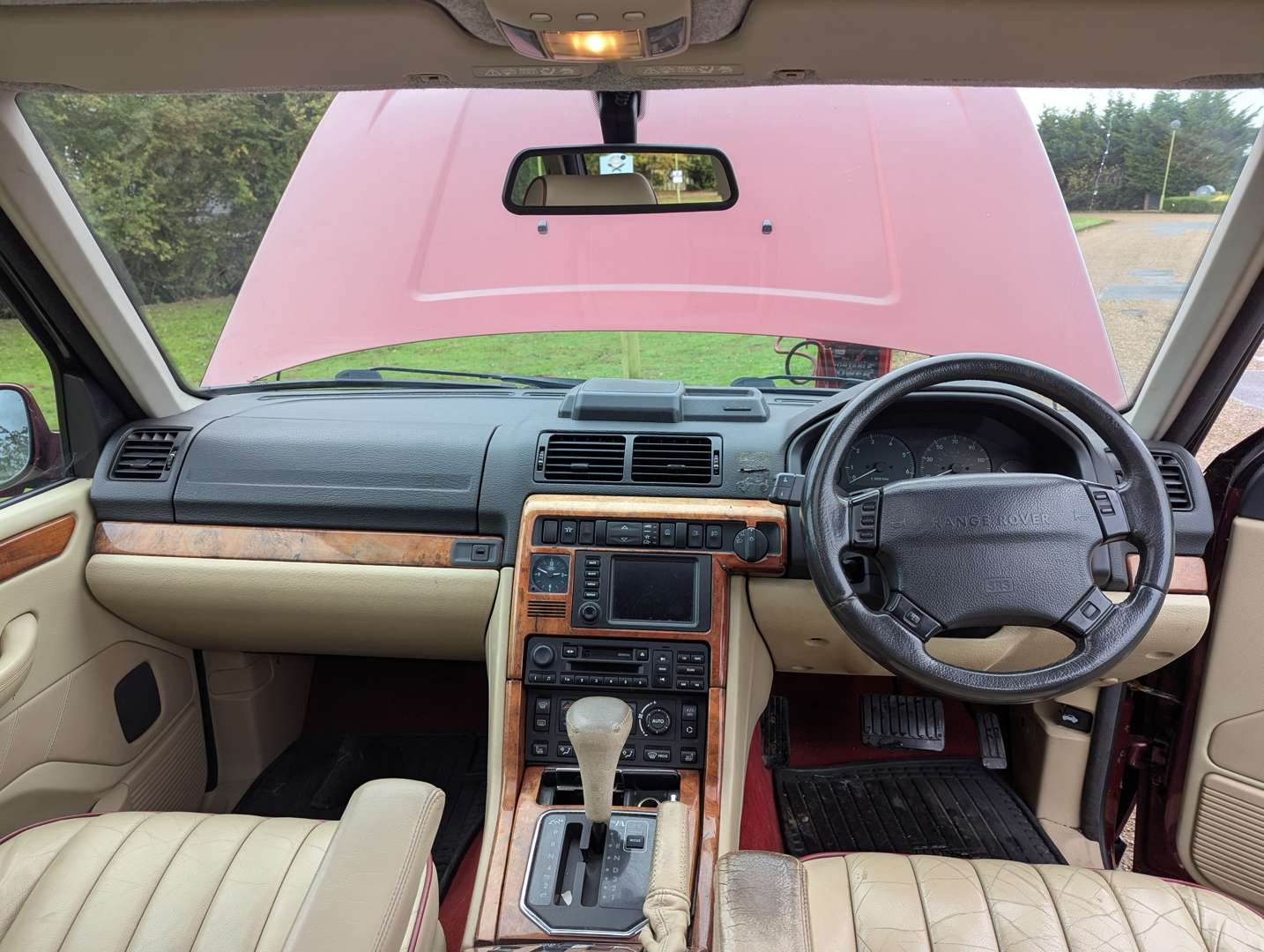 <p>2002 RANGE ROVER VOGUE 4.6 SE AUTO</p>