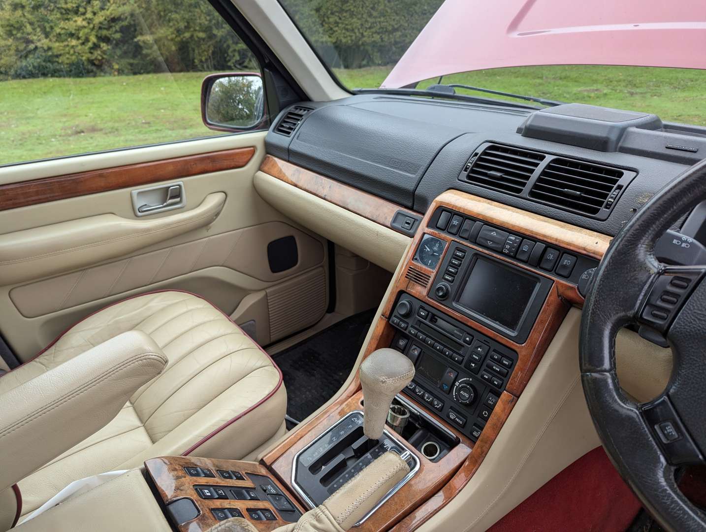 <p>2002 RANGE ROVER VOGUE 4.6 SE AUTO</p>