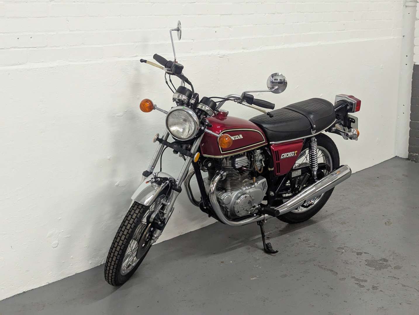 <p>1976 HONDA CB360T</p>