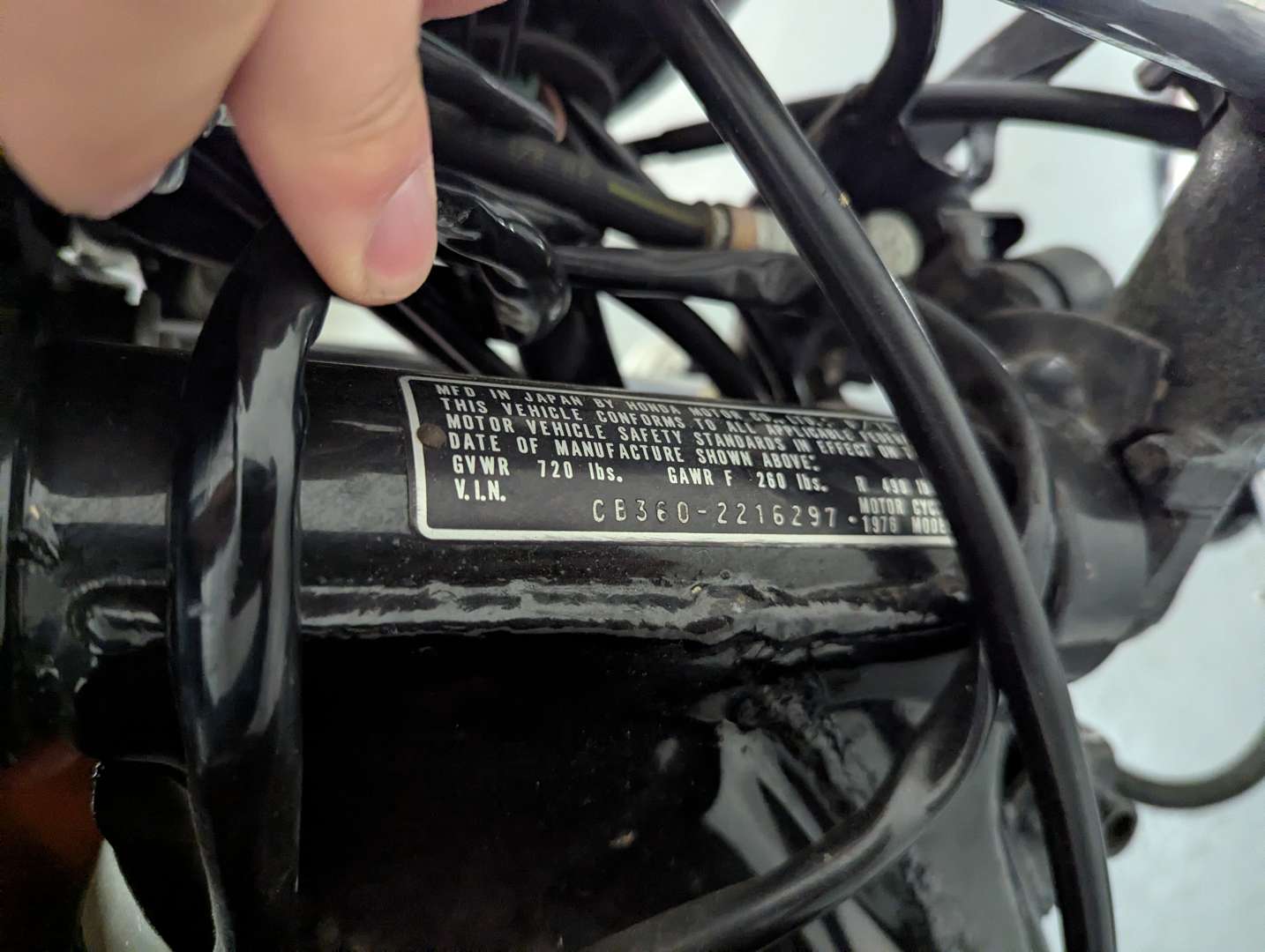 <p>1976 HONDA CB360T</p>