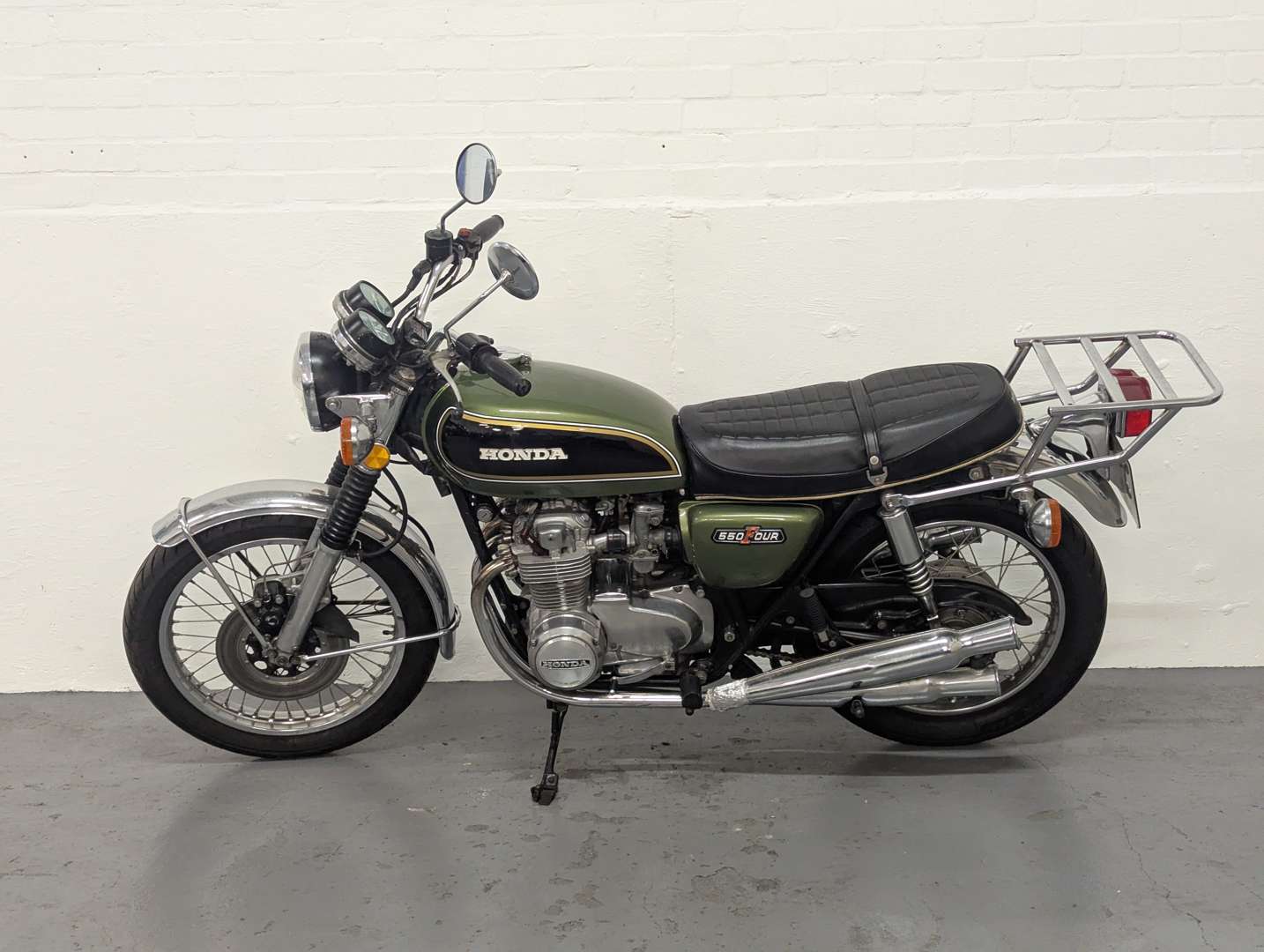 <p>1975 HONDA CB550 FOUR</p>