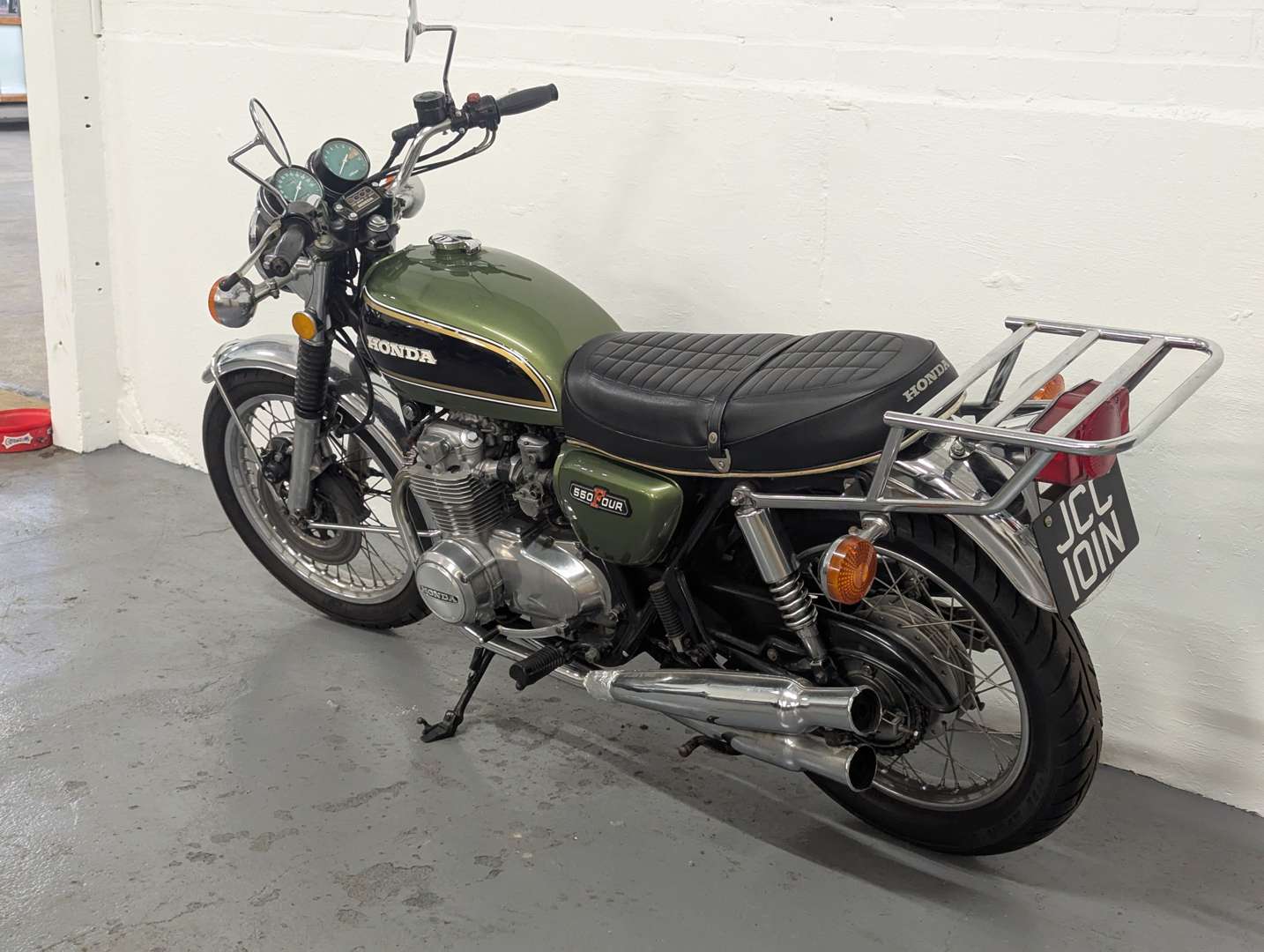 <p>1975 HONDA CB550 FOUR</p>