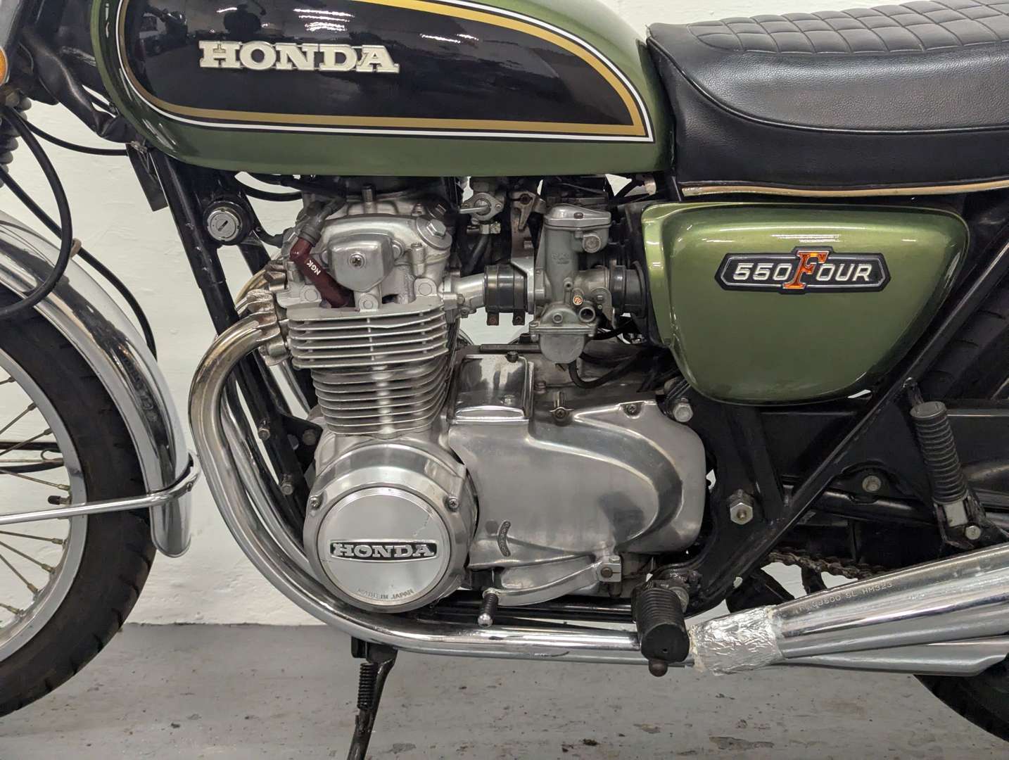<p>1975 HONDA CB550 FOUR</p>