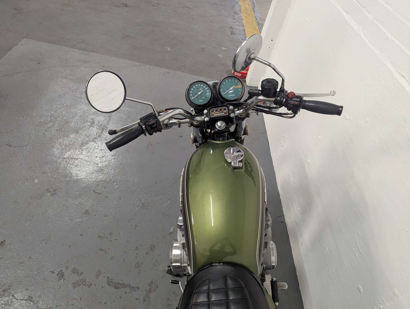 <p>1975 HONDA CB550 FOUR</p>