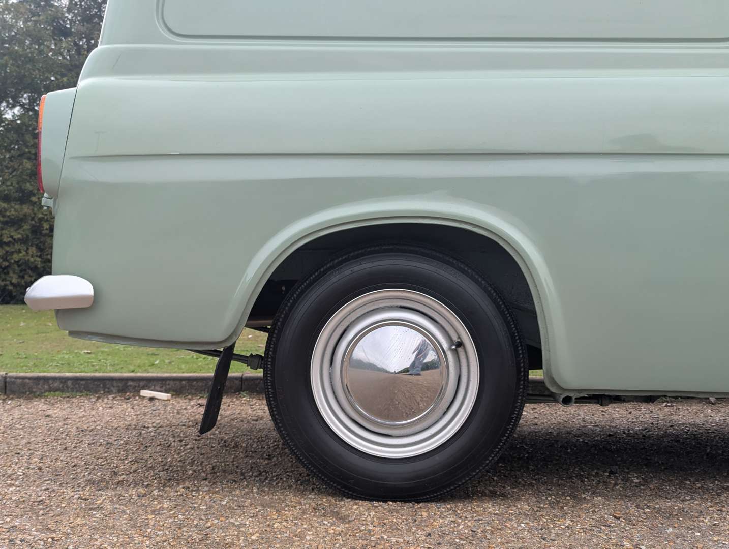 <p>1962 FORD THAMES 307E VAN&nbsp;</p>