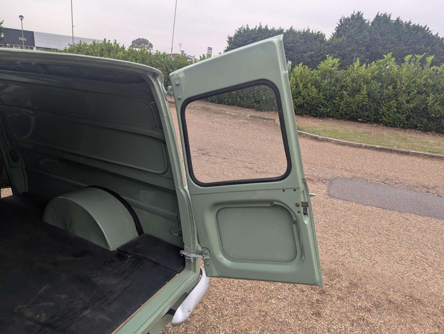 <p>1962 FORD THAMES 307E VAN&nbsp;</p>