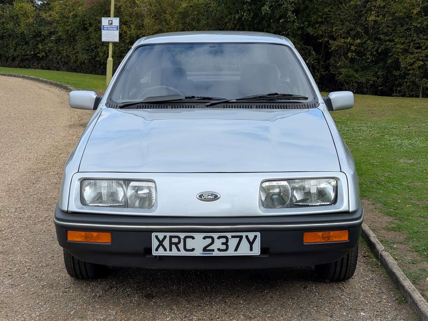 <p>1983 FORD SIERRA 2.3 V6 GL</p>