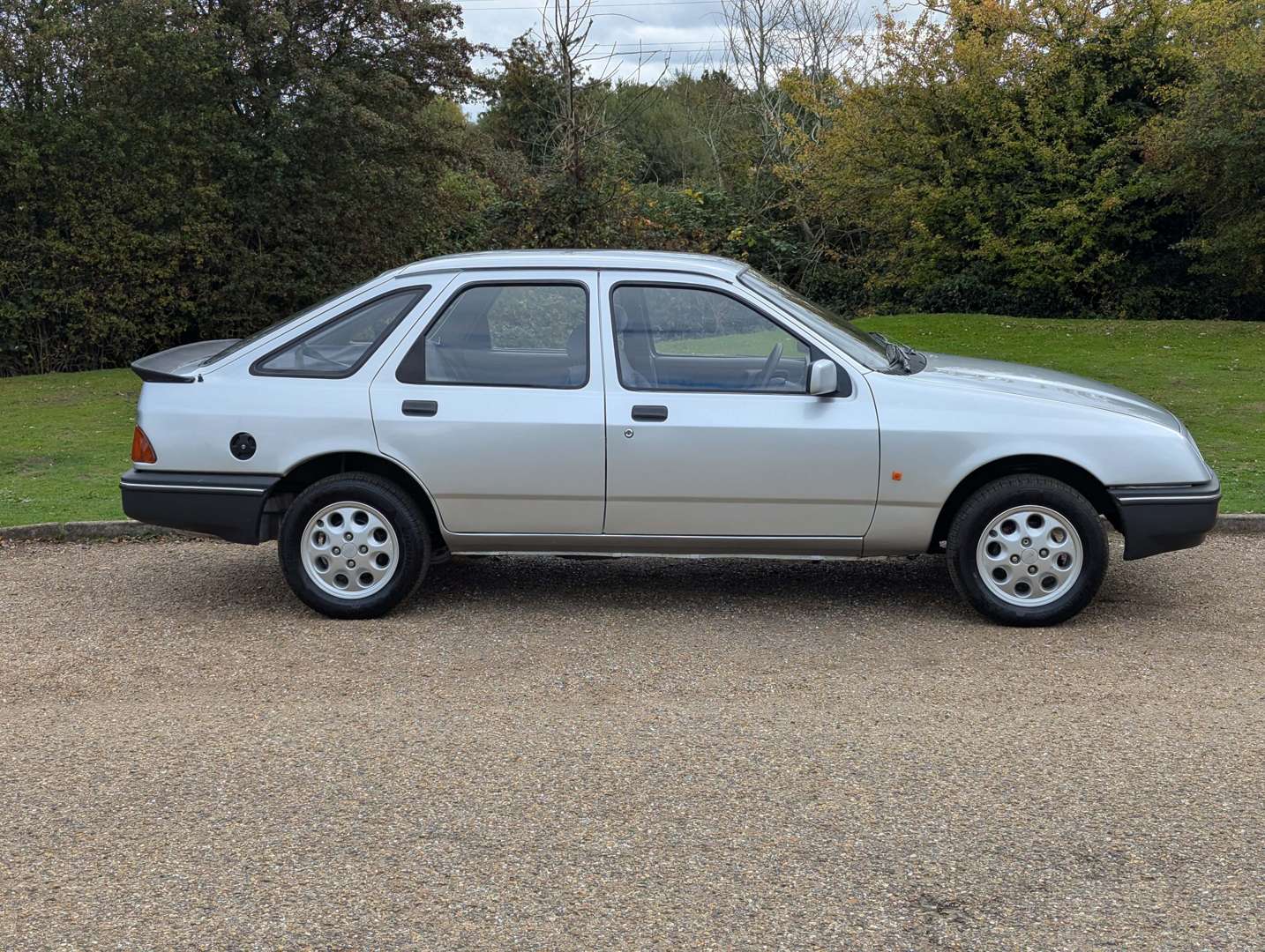 <p>1983 FORD SIERRA 2.3 V6 GL</p>