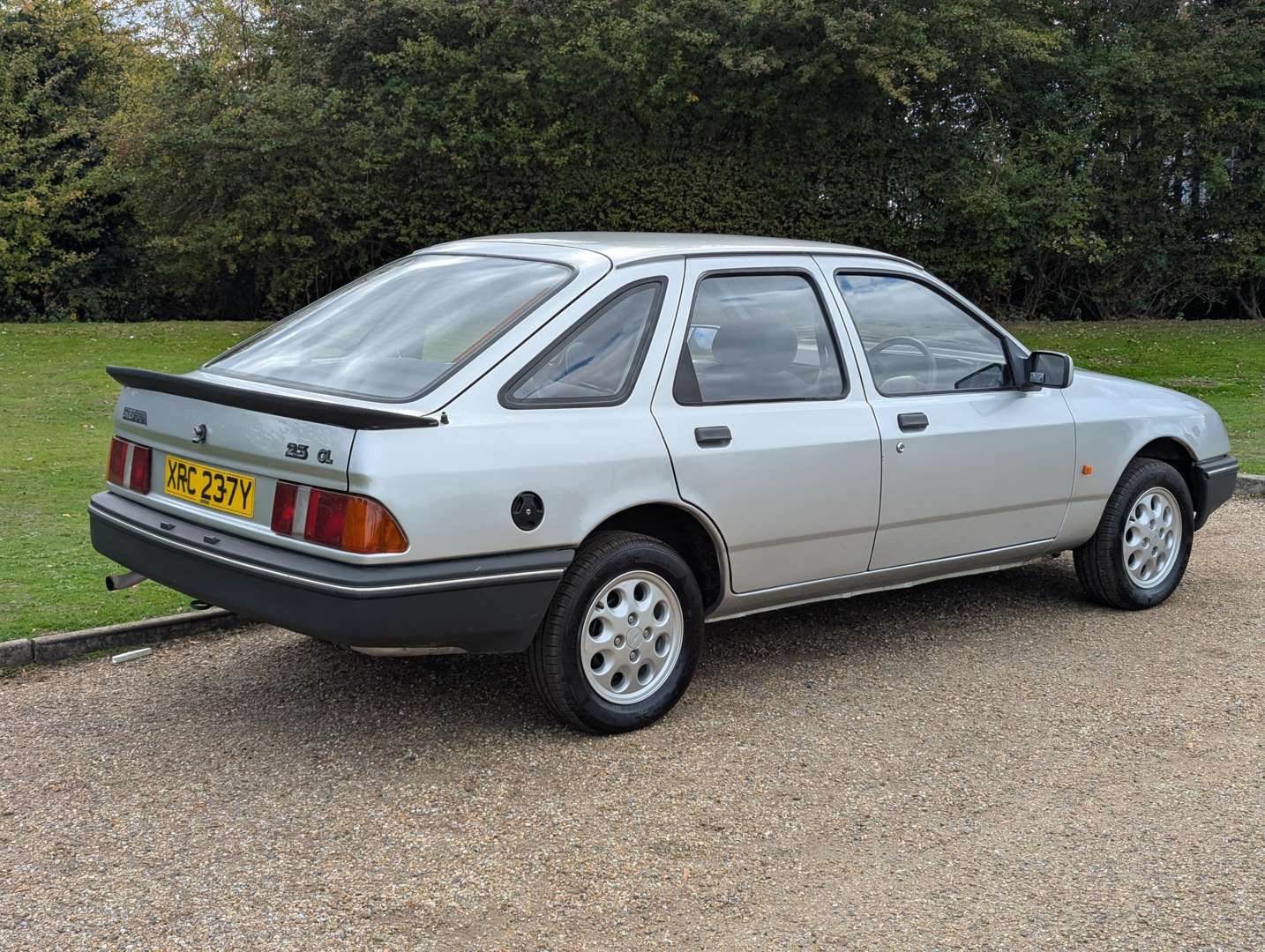 <p>1983 FORD SIERRA 2.3 V6 GL</p>