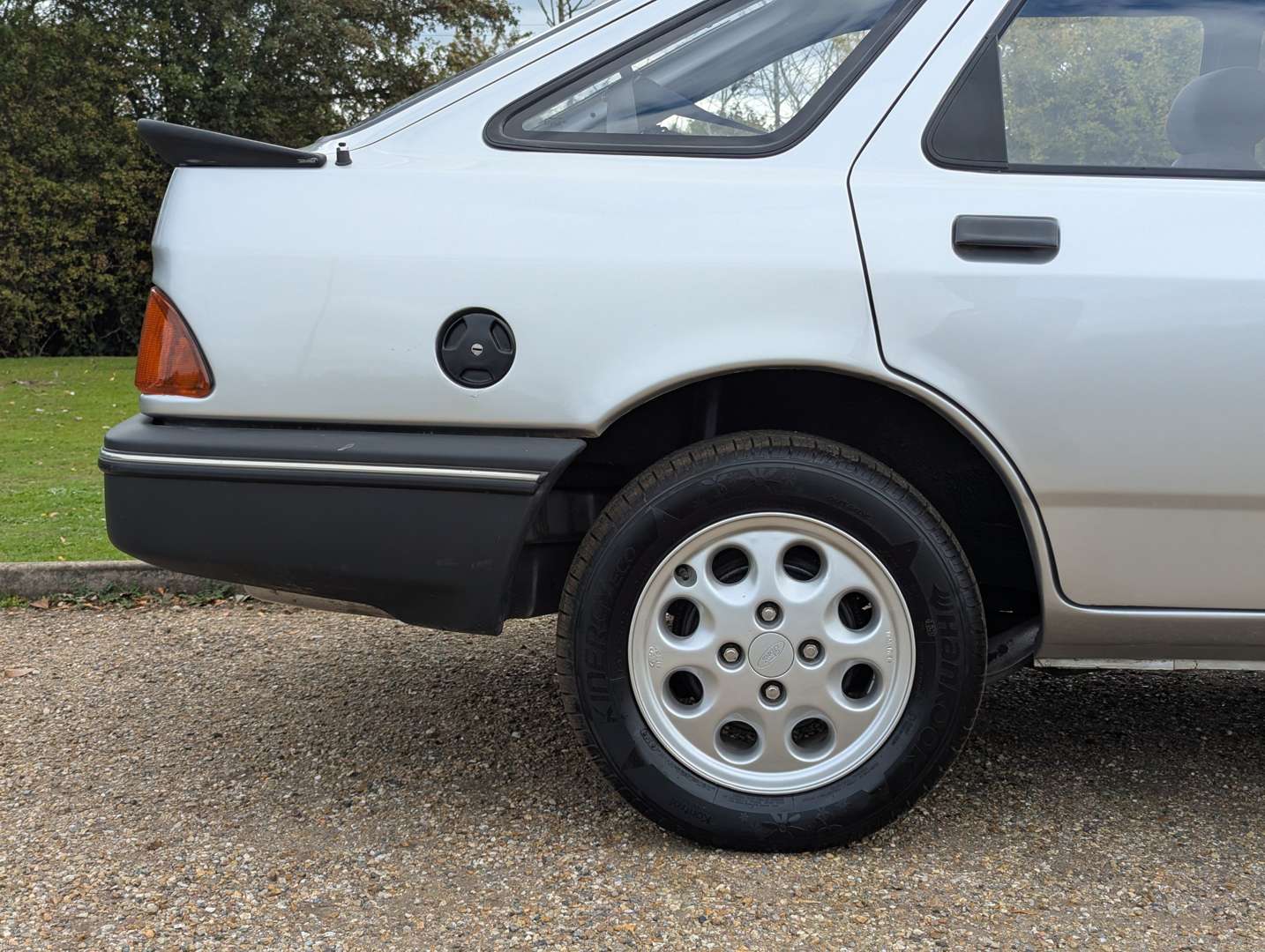 <p>1983 FORD SIERRA 2.3 V6 GL</p>